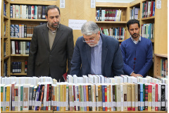 بازدید ریاست محترم دانشگاه بین المللی مذاهب اسلامی از نمایشگاه کتاب دانشگاه