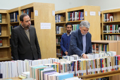 بازدید ریاست محترم دانشگاه بین المللی مذاهب اسلامی از نمایشگاه کتاب دانشگاه