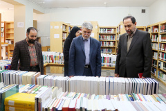 بازدید ریاست محترم دانشگاه بین المللی مذاهب اسلامی از نمایشگاه کتاب دانشگاه