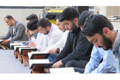 گزارش تصویری مراسم انس با قرآن و افطاری دانشجویان خوابگاهی دانشگاه بین‌المللی مذاهب اسلامی به همت معاونت دانشجویی و فرهنگی در محوطه واحدمرکزی/  دوشنبه ۲۰ فروردین مصادف با ۲۸ ماه مبارک رمضان