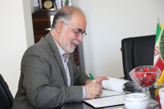 تفاهم نامه همکاری مرکز ترجمه و نشر معارف اسلامی و علوم انسانی وابسته به سازمان فرهنگ و ارتباطات اسلامی با معاونت پژوهش و فناوری دانشگاه بین المللی مذاهب اسلامی