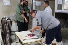 گزارش تصویری// تهیه گوشت قربانی به مناسبت عید سعید قربان توسط دانشجویان اهل سنت و اهل تشیع دانشگاه بین المللی مذاهب اسلامی برگزار شد