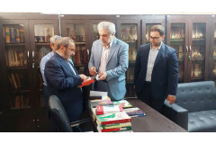 گزارش تصویری// بازدید ریاست محترم دانشگاه بین‌المللی مذاهب اسلامی از خبرگزاری قدس